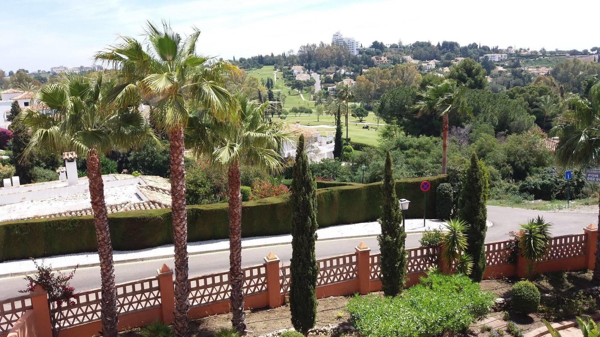 Royal Suites Marbella Benahavis Exterior photo